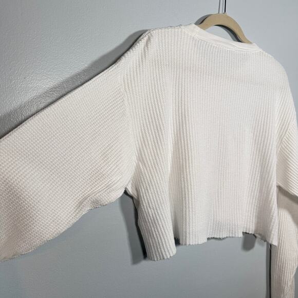 Brandy Melville White Oversized Waffle Knit Crop Top Made in Italy 100% Cotton - Picture 4 of 6